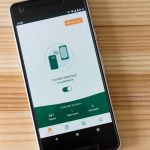 住宅の水漏れアラートを表示したスマートフォン画面