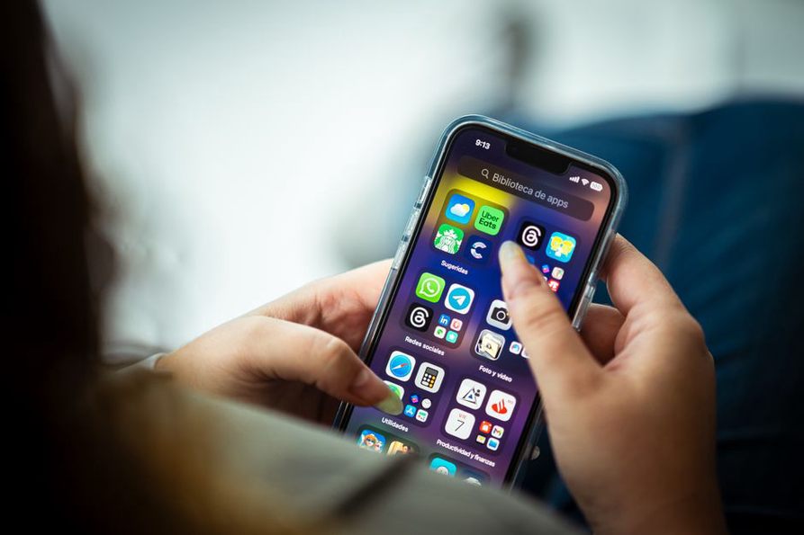 点検履歴をスマホで確認する住宅所有者