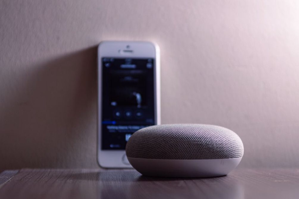 スマートフォンで管理するスマートホームインターフェース